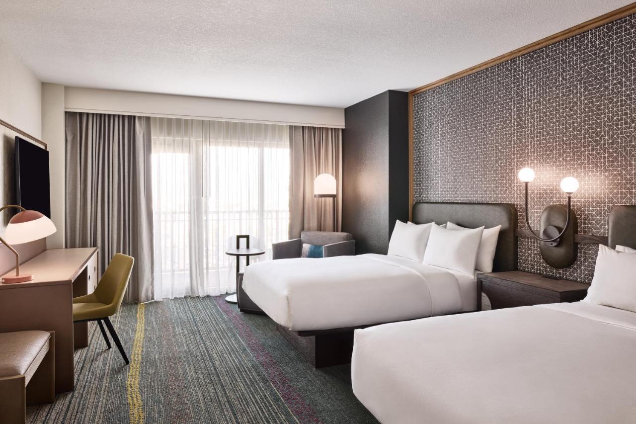 Renaissance Phoenix Glendale Hotel & Conference Center Екстериор снимка