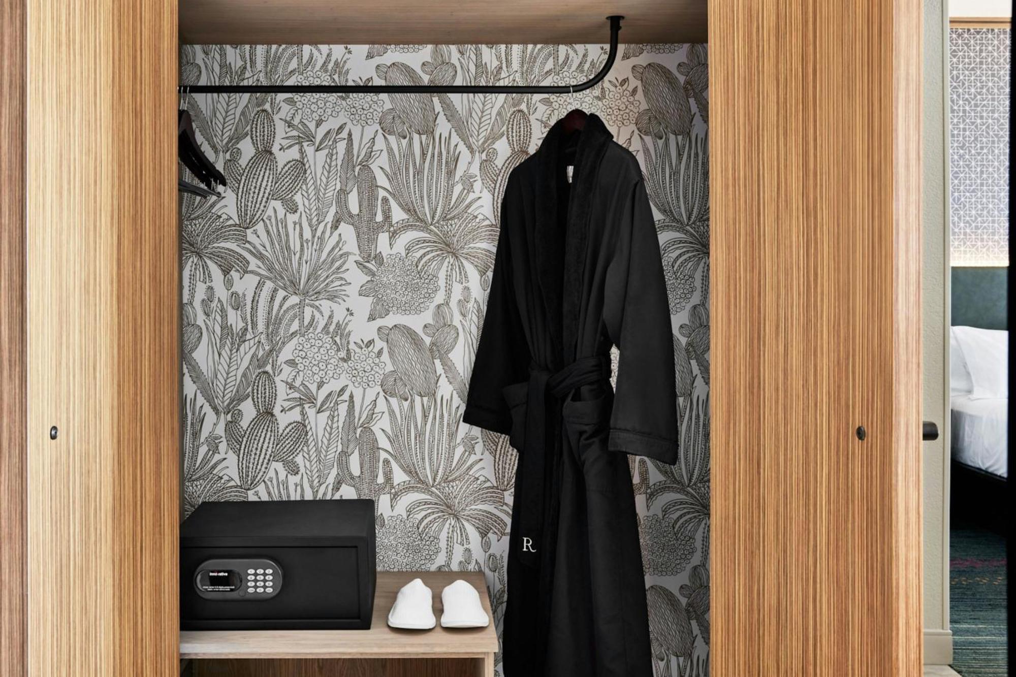 Renaissance Phoenix Glendale Hotel & Conference Center Екстериор снимка